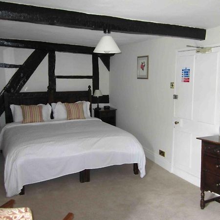 The Three Cocks Coaching Inn Glasbury Phòng bức ảnh